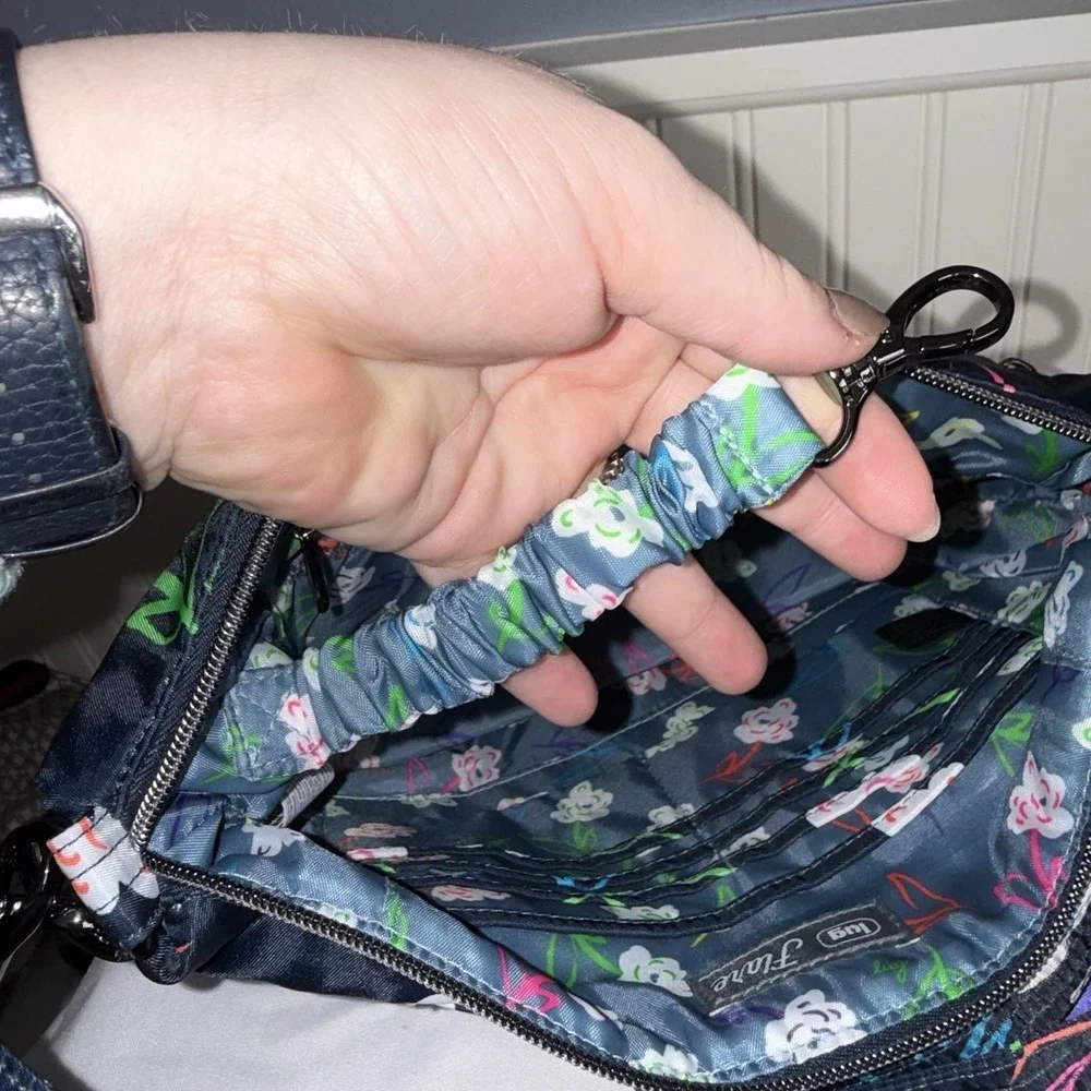 Lug FLare 2 Crossbody Shoulder Bag Purse Bright Floral Flower Navy Blue NWOT